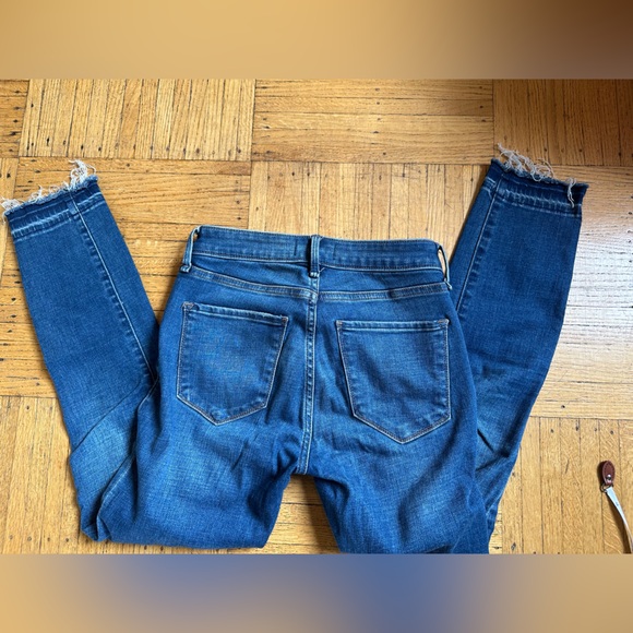 Frayed bottom Abercrombie and Fitch skinny jeans - Picture 3 of 5